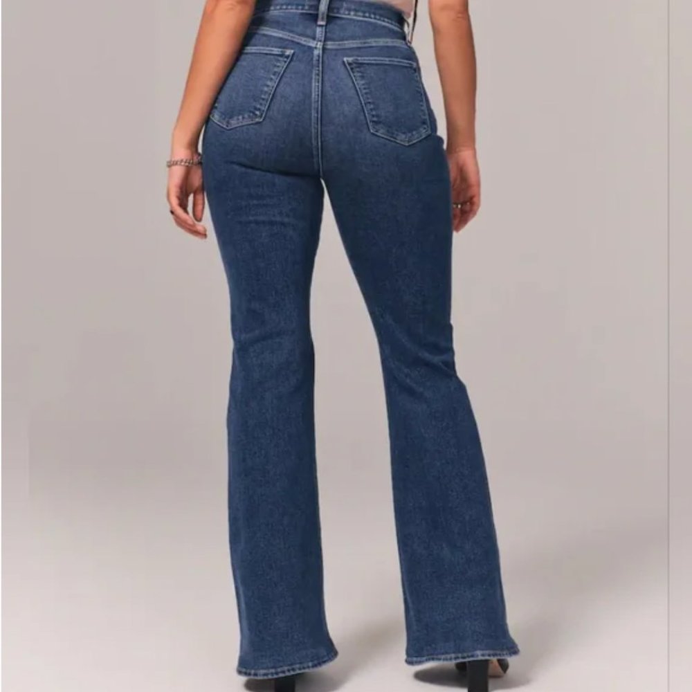 Abercombie & Fitch Curve Love The Vintage Flare High Rise Jeans Size 29 LONG